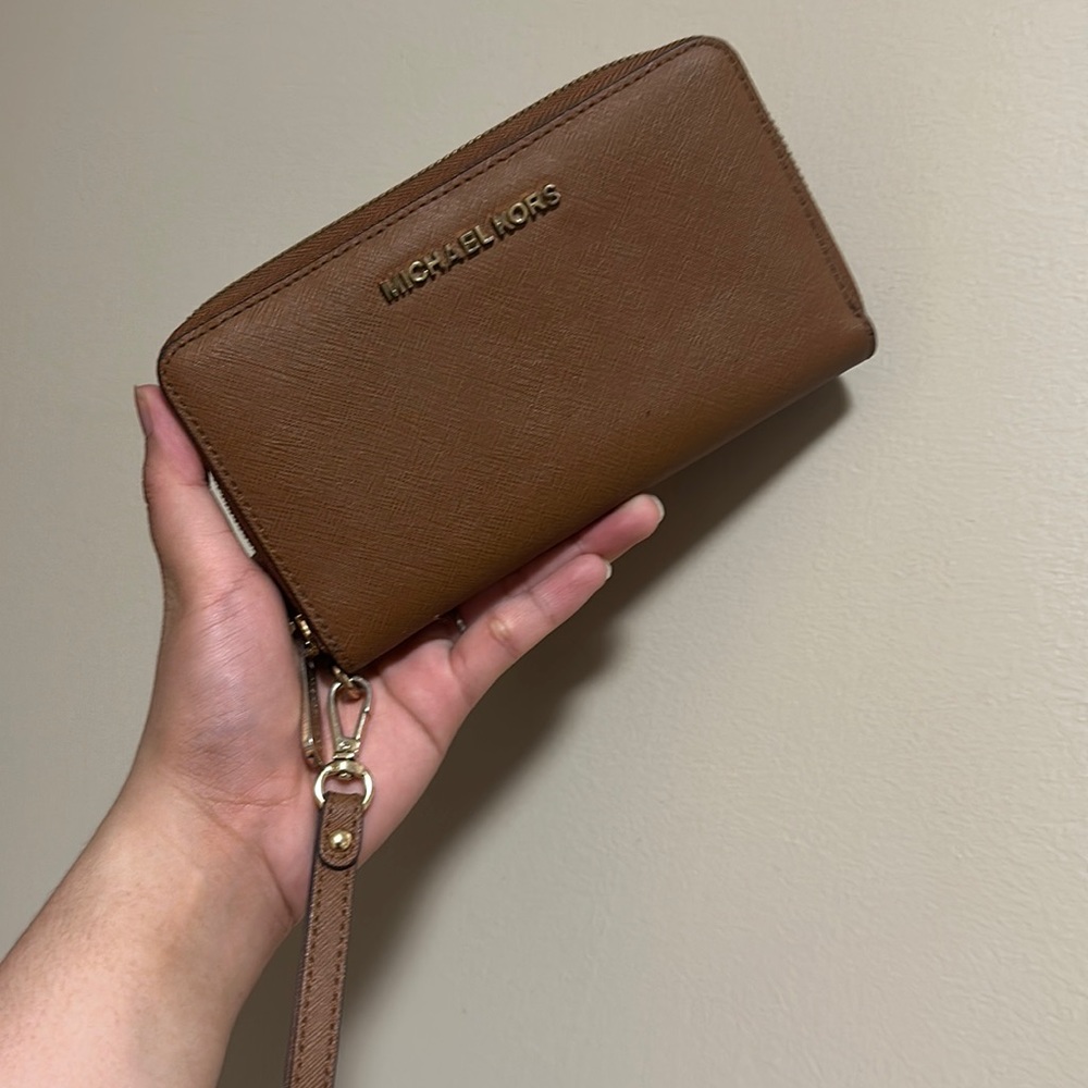 Michael Kors Saffiano Wallet